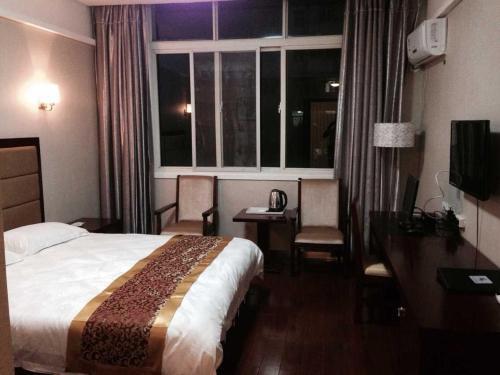 Ичунь: JUNYI Hotel Jiangxi Yichun Fengcheng People's Hosipital Xinglin Community