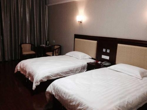 Ичунь: JUNYI Hotel Jiangxi Yichun Fengcheng People's Hosipital Xinglin Community