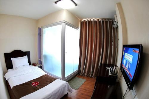 Вувэй: Thank Inn Chain Hotel Gansu Wuwei Liangzhou District Fenghuang Road