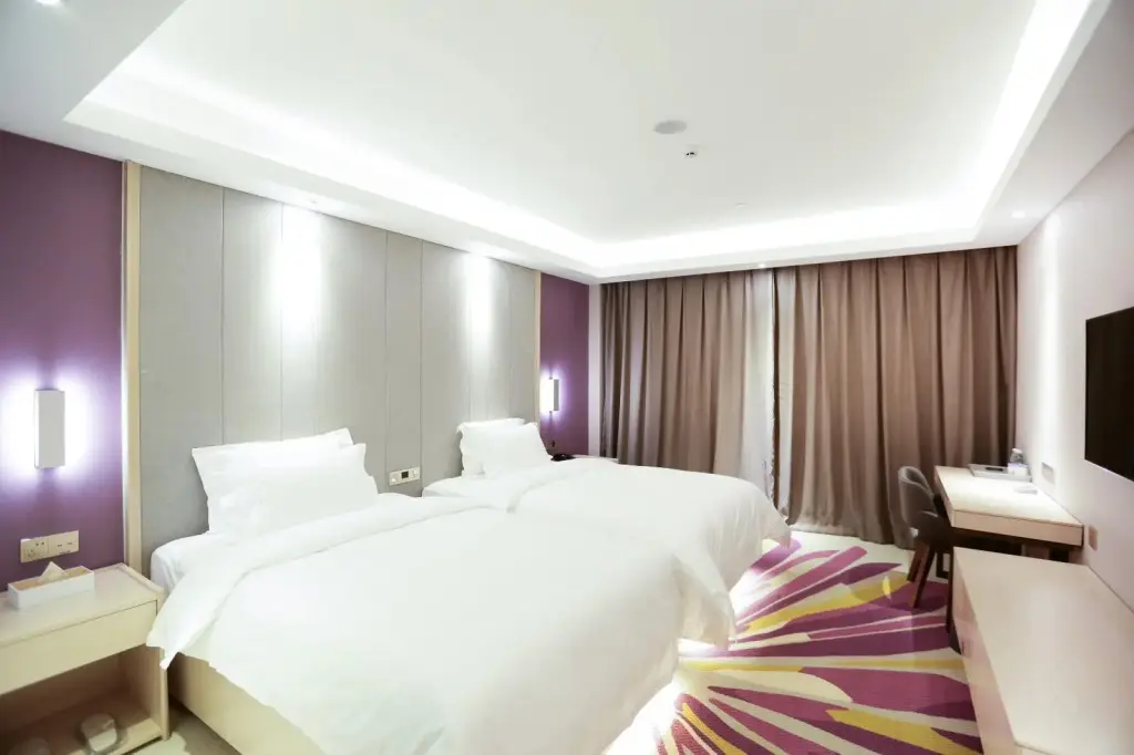 Цзиндэчжэнь: Lavande Hotels Jingdezhen Taoxichuan Creative Square