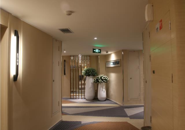 Синьши: City Comfort Inn Jingmen Jingshan Passenger Station