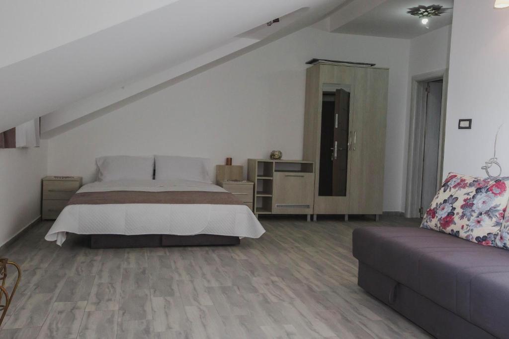 Цетине: Hotel Dapčević