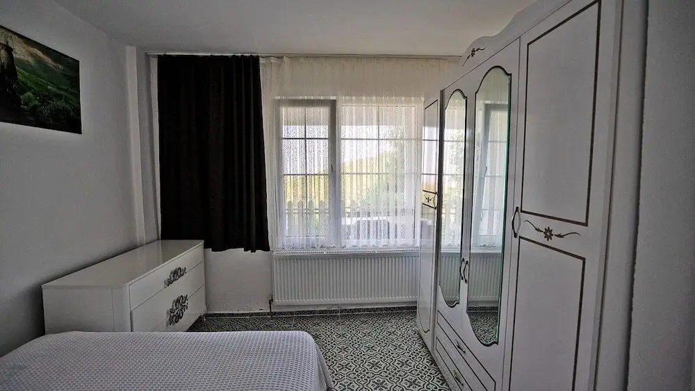 Зейтинликой: Kahraman Apart