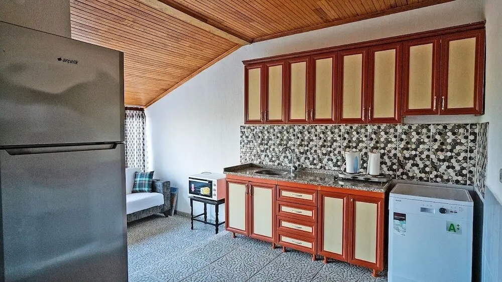 Зейтинликой: Kahraman Apart