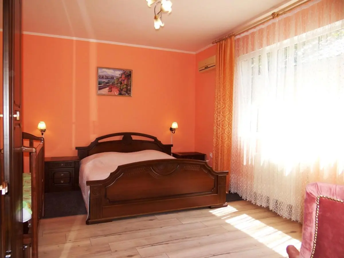 Сочи: Apartments on Kubanskaya