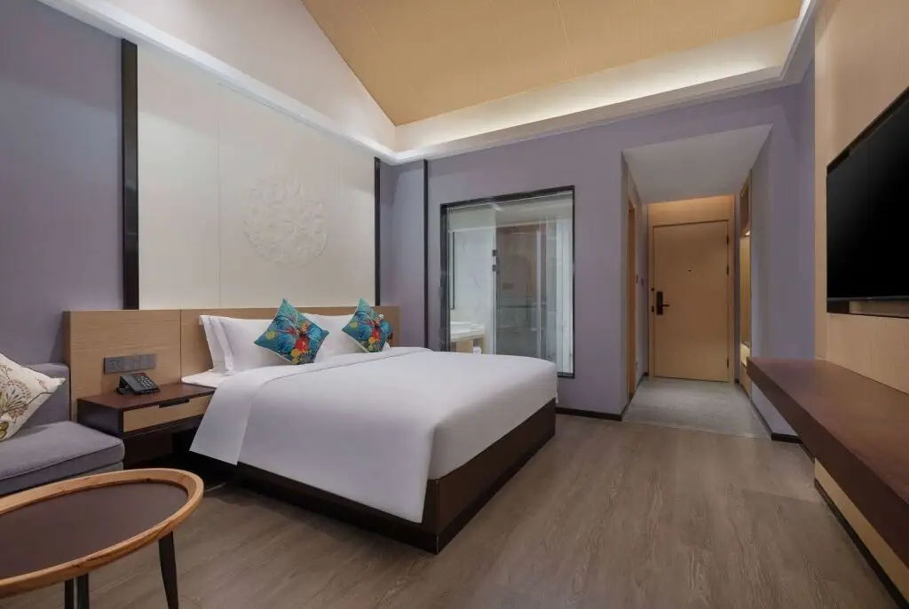 Гуйлинь: Ramada by Wyndham Guilin Yangshuo Resort