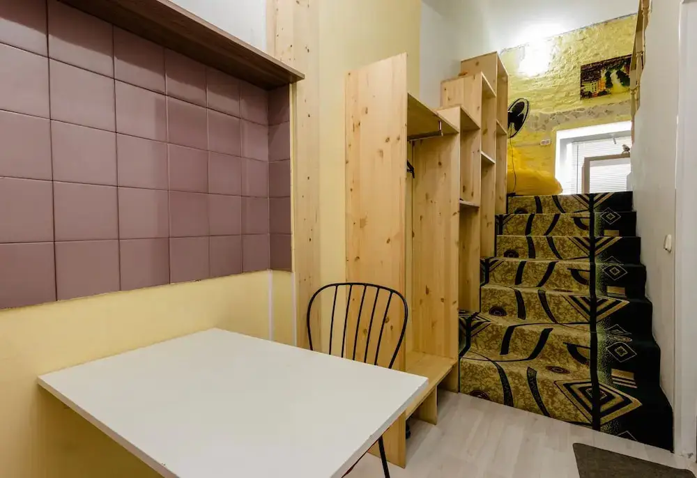 Санкт-Петербург: Studio apartment on 13 Liniya