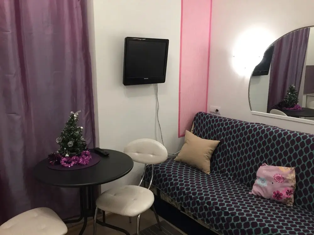 Санкт-Петербург: Studio apartment on 13 Liniya