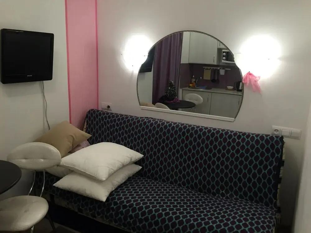 Санкт-Петербург: Studio apartment on 13 Liniya