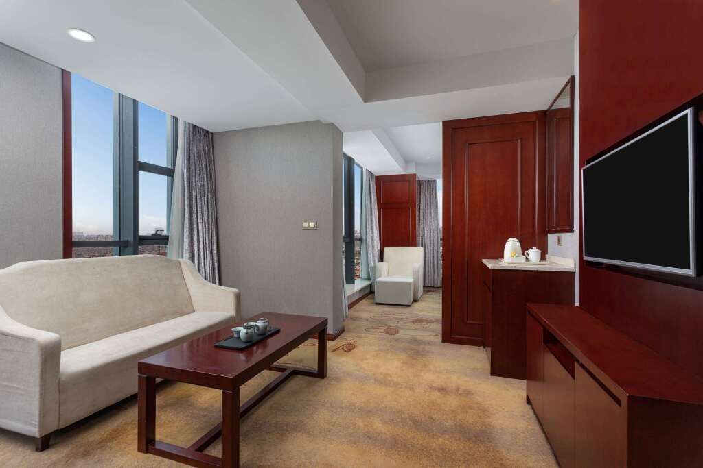 Янчжоу: Ramada Plaza by Wyndham Yangzhou Downtown