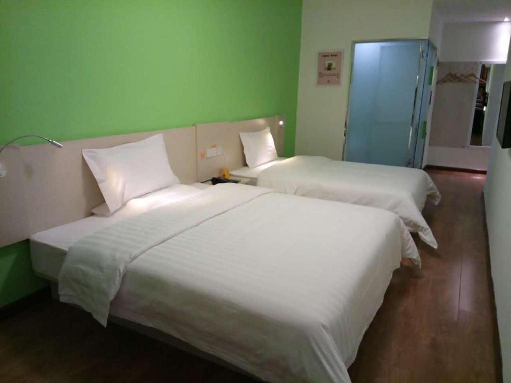 7 Days Inn Chifeng Linxi Haichuan Square Branch — фото 1