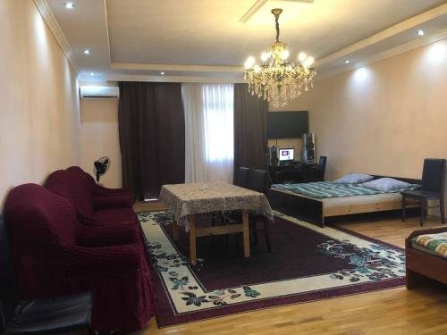 Кобулети: Hotel S I B I R