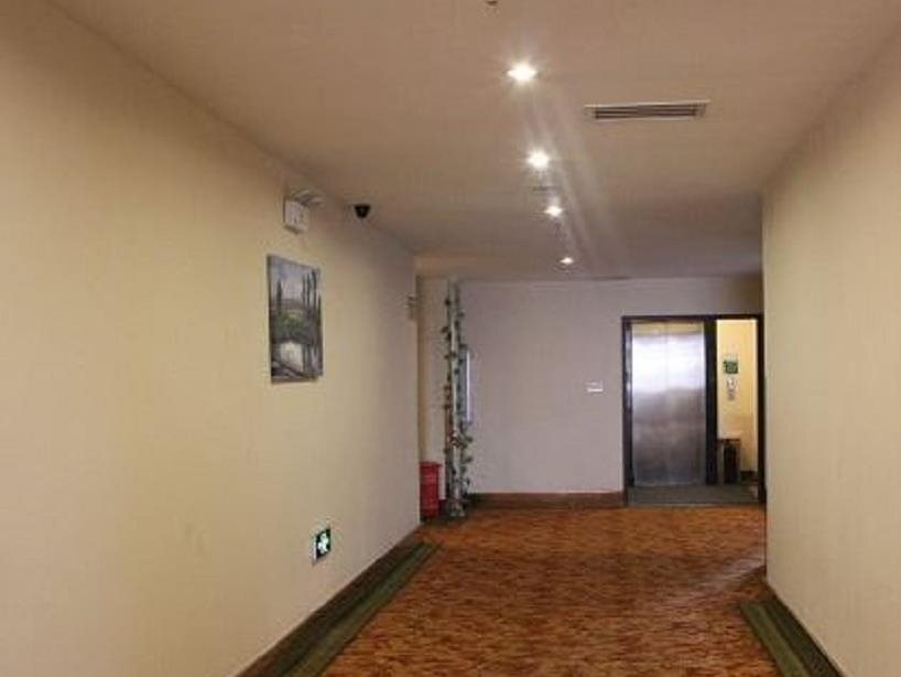 GreenTree Inn Hubei Wuhan Wuchang Railway Station West Square Express Hotel — фото 1