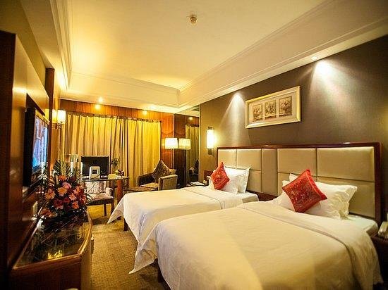 Хэнъян: Shenlong Hotel