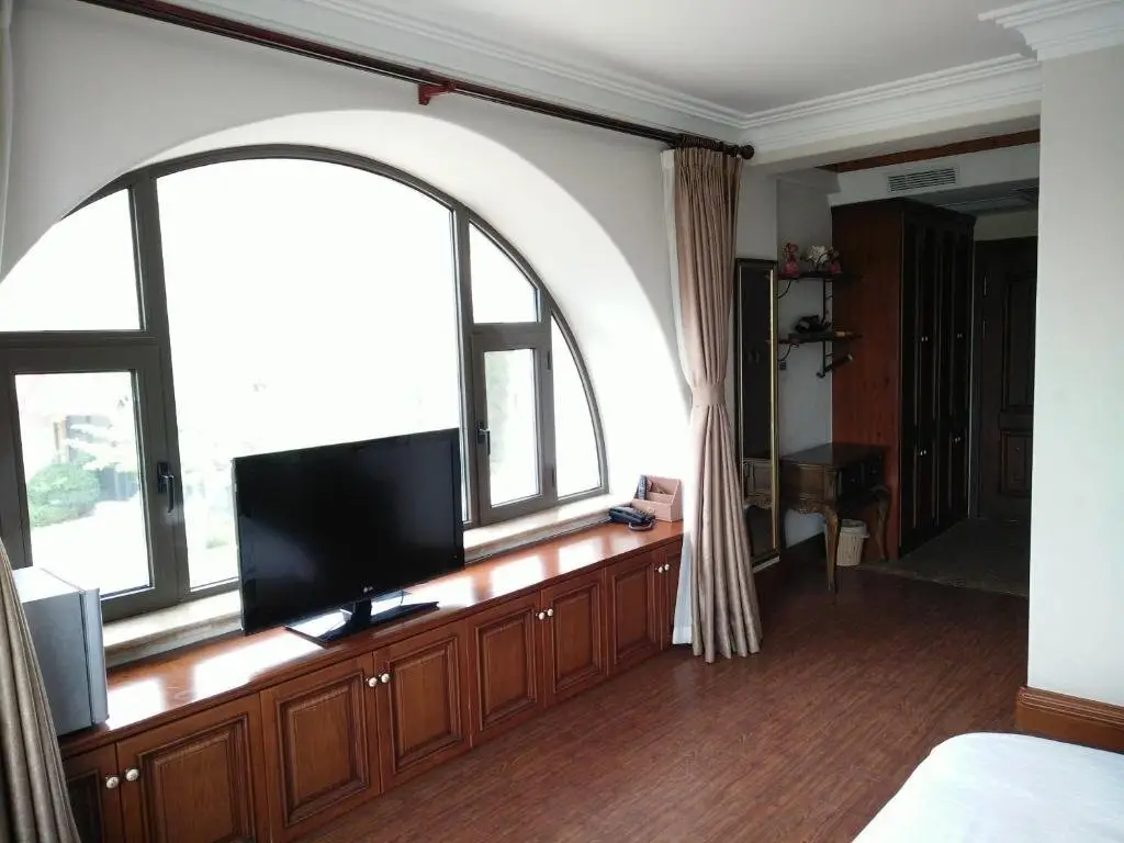 Далянь: Daily Mega Holiday Hotel