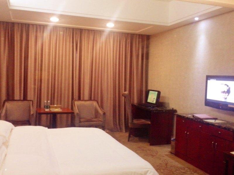 Юнчжоу: Yong Zhou Bin Hu Hotel