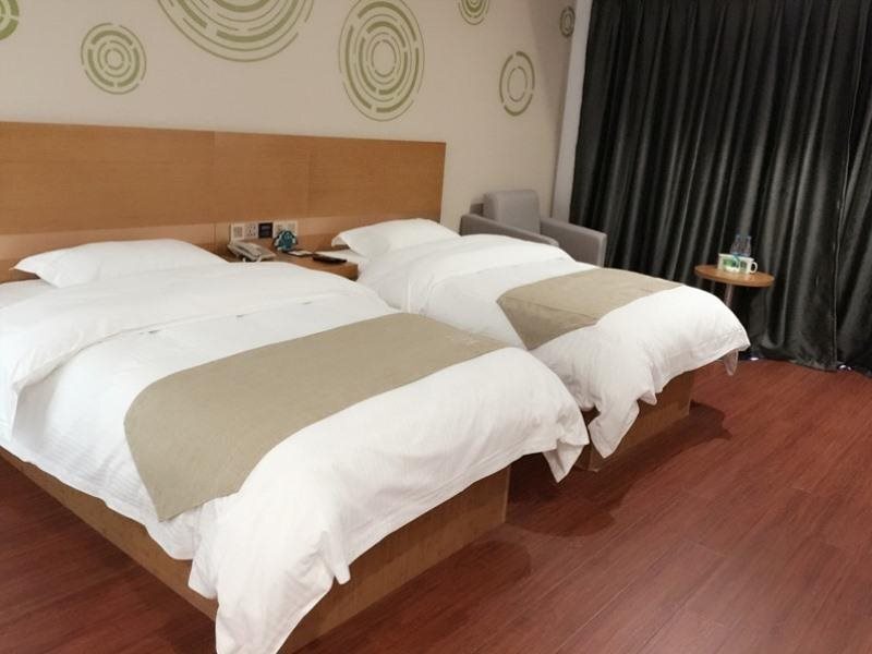 Нанкин: Greentree Inn Nanjing Jiangning District Jiulong Lake Subway Station Express Hotel