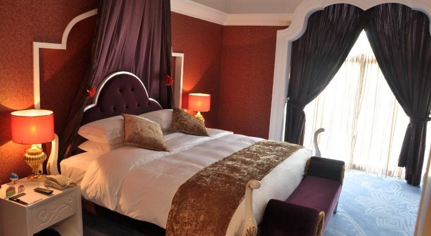 Дайинг: Sun City Vacation Hotel