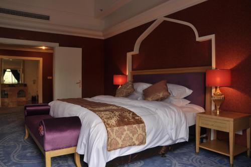Дайинг: Sun City Vacation Hotel