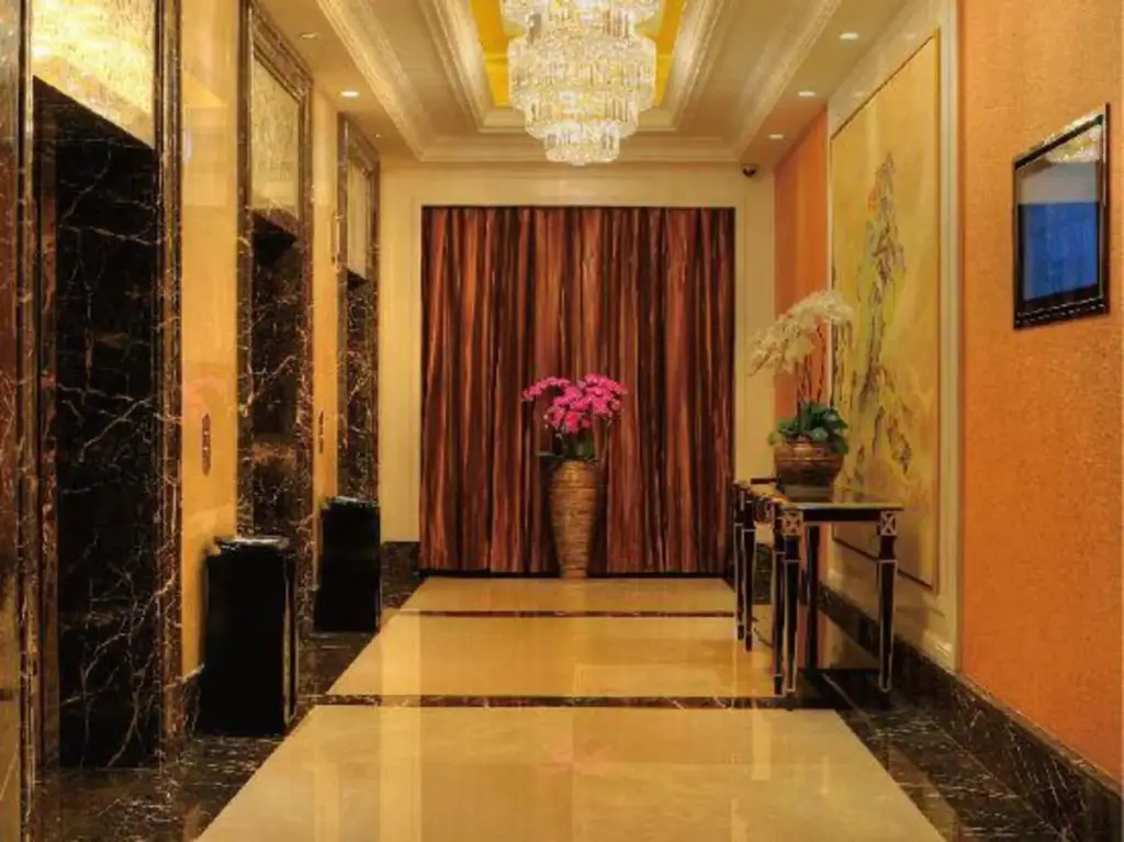 Шанхай: Karon Garden Hotel
