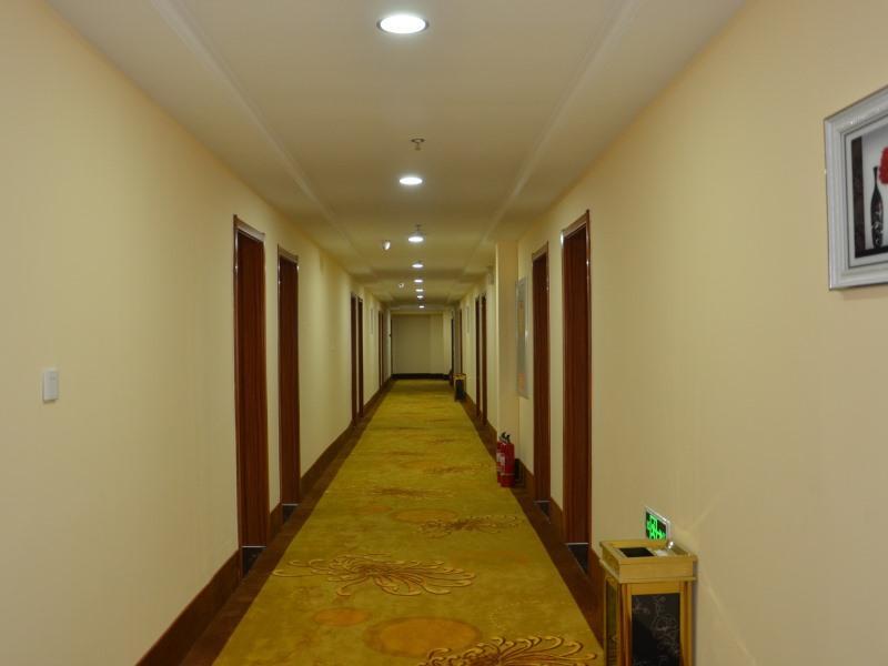 Дежоу: Greentree Alliance Shandong Dezhou South Hubin Road Hotel Wanda Square Hotel