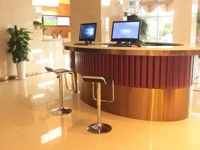 Нинбо: GreenTree Inn Ningbo Hangzhou Wan New District Lishi Square Business Hotel
