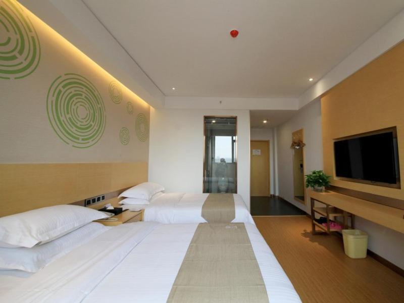 GreenTree Inn Zhengzhou Gongyi Xinxing Road Business Hotel — фото 1