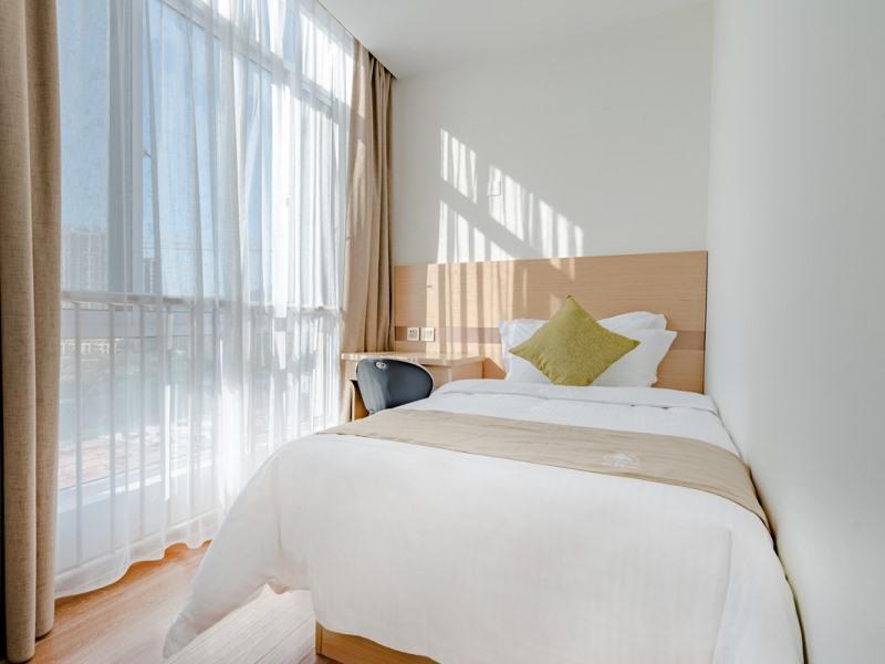 Тайан: Greentree Inn Taian High-speed Railway Station Lingshan Avenue Business Hotel