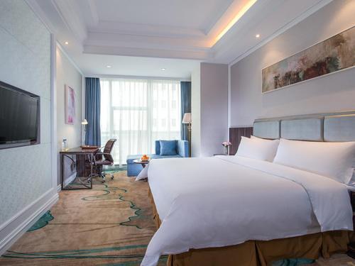 Цзеян: Vienna International Hotel Guangdong Puning Sqaure