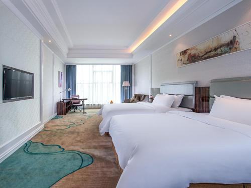 Цзеян: Vienna International Hotel Guangdong Puning Sqaure