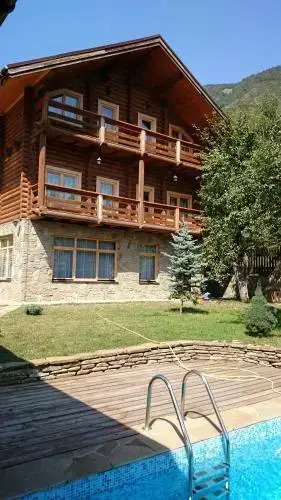 Эсто-Садок: Chalet Kbaade