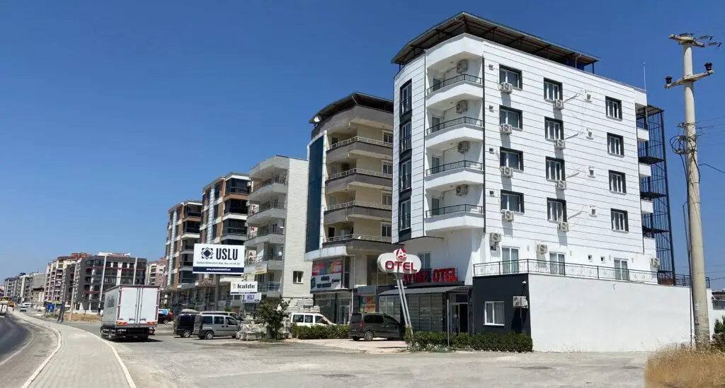 Торбали: Ayvaz Otel