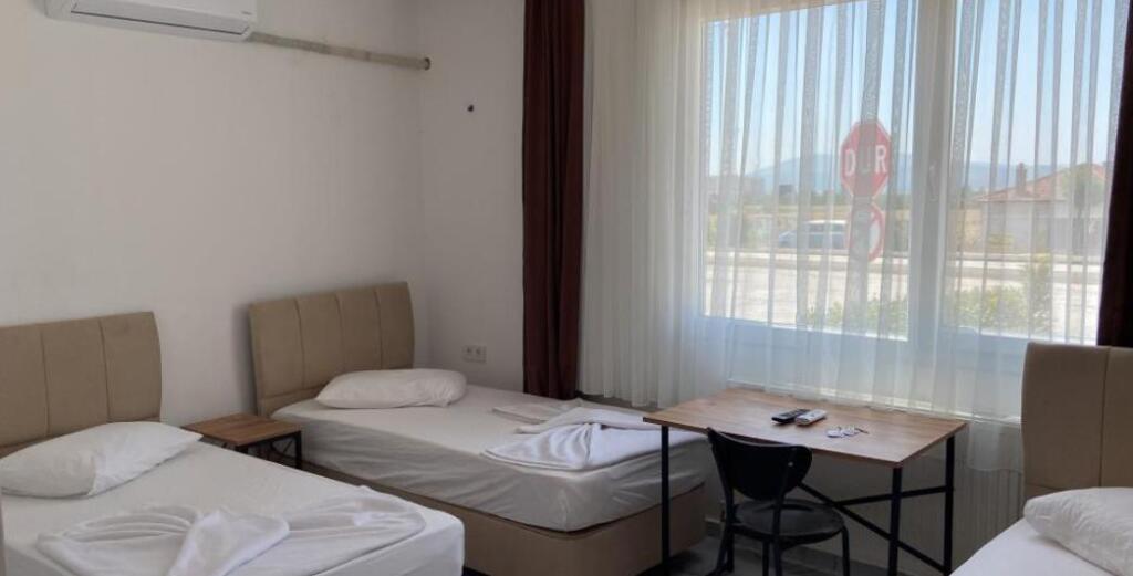 Торбали: Ayvaz Otel