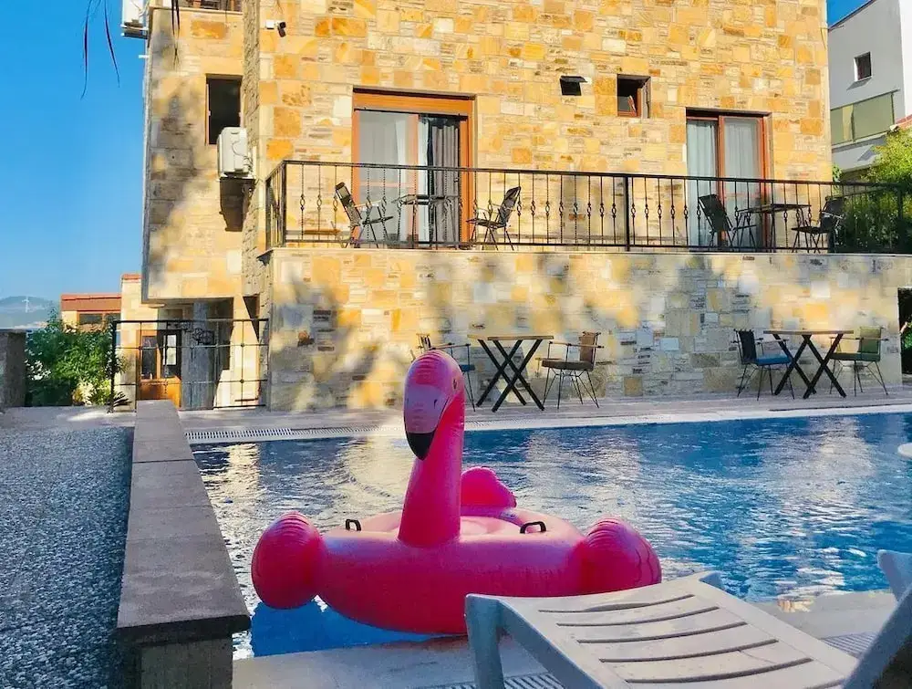 Helvaci: Yeni Foça Butik Otel
