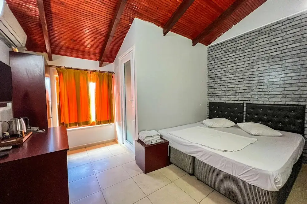 Изник: Iznik Otel