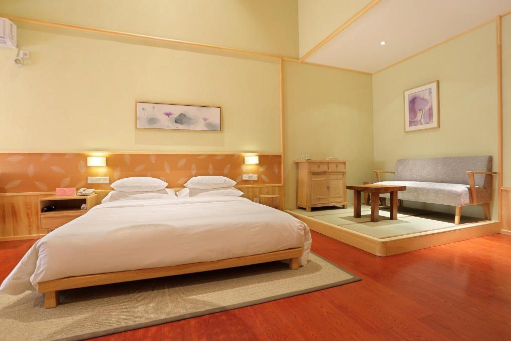 Пекин: Beijing GuBei Water Town SiMaGreat Wall Guesthouse