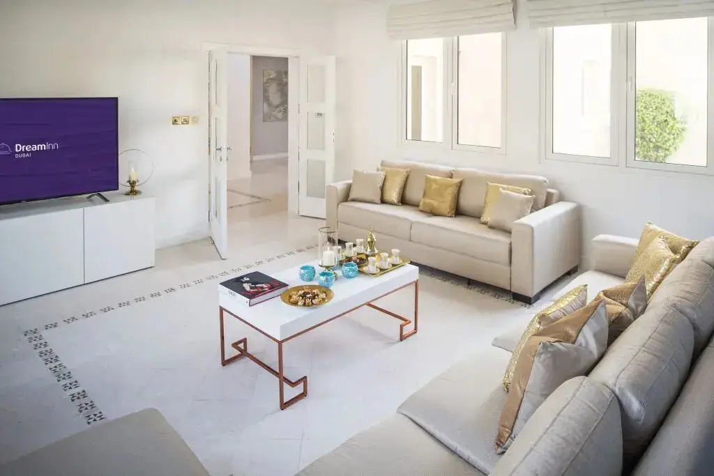 Дубай: The Palm Jumeirah Villas - Frond M - by Dream Inn Dubai