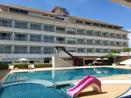 Банг-Саре: Swan Lake Hotel Sattahip