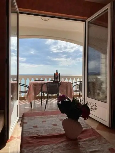 Сутоморе: Apartmani Lukšić