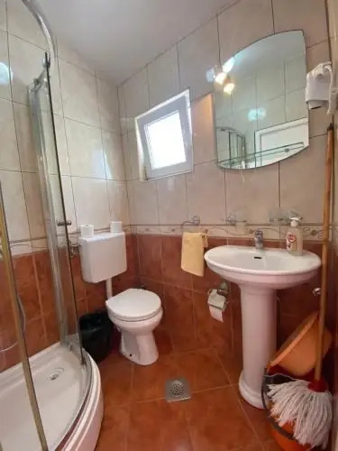 Сутоморе: Apartmani Lukšić