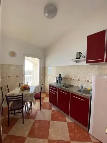 Сутоморе: Apartmani Lukšić