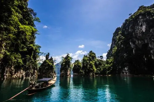 Сураттхани: Suhotel Suratthani