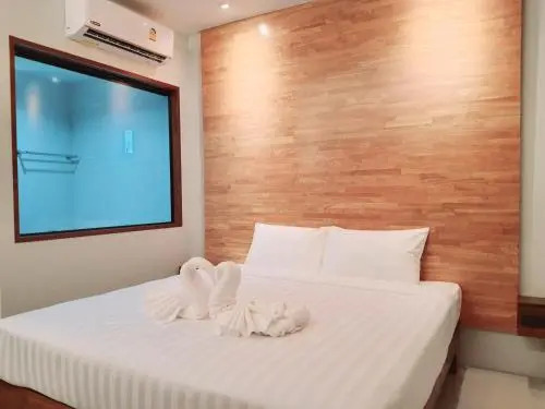 Сураттхани: Suhotel Suratthani