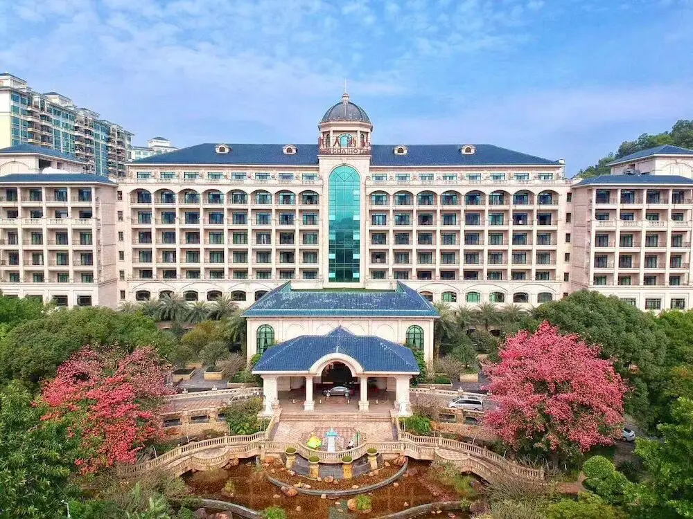Guangzhou Evergrande Hotel — фото 1