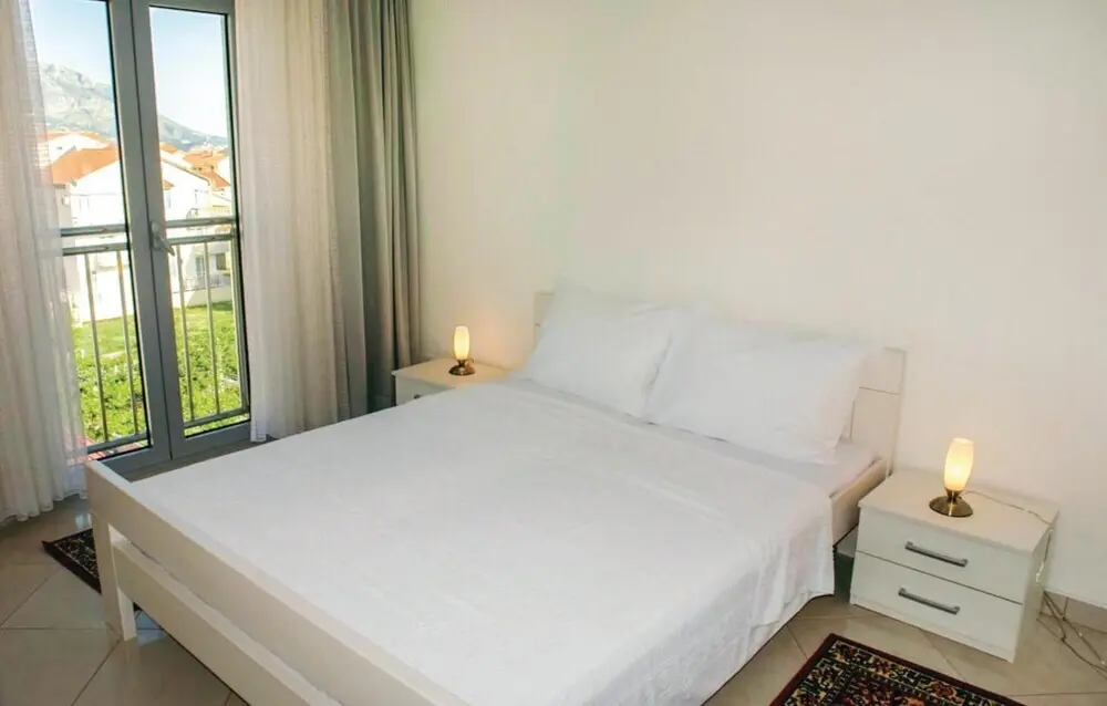 Будва: Awesome Home in Budva With Wifi, 2 Bedrooms and Outdoor Swimming Pool