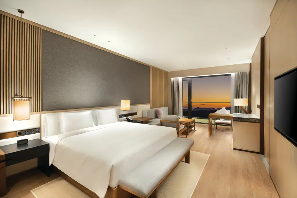 Таншань: Crowne Plaza Zunhua Hot Spring Town, an IHG Hotel