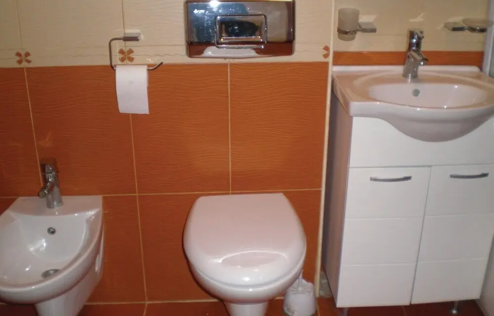 Игало: Awesome Home in Igalo With Wifi and 2 Bedrooms