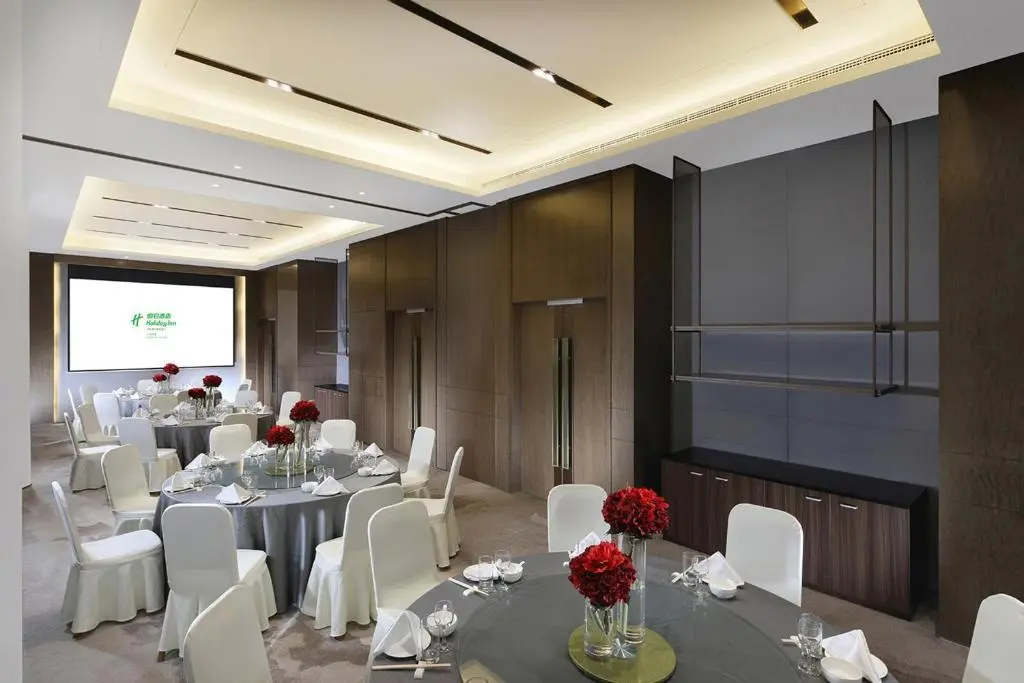 Шанхай: Holiday Inn Shanghai Huaxia, an IHG Hotel