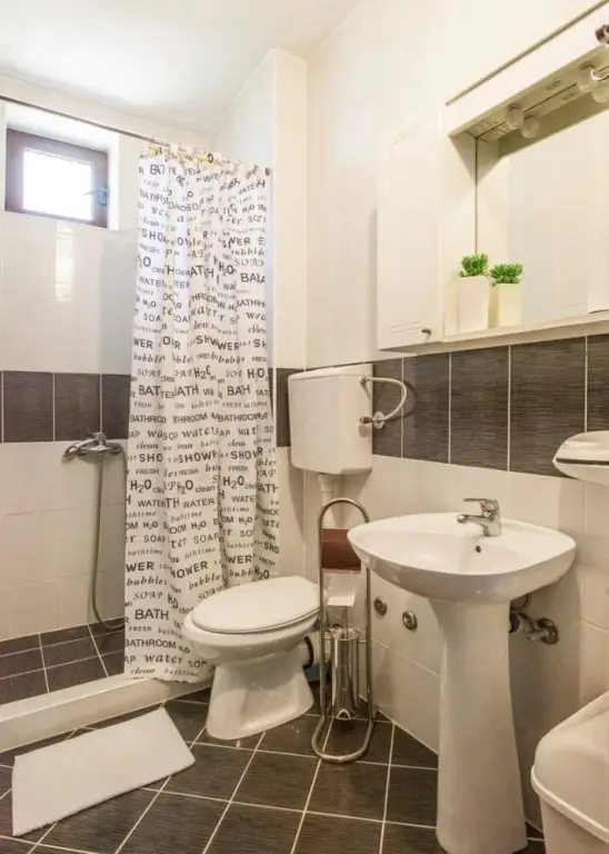 Лепетане: Studio Flat With View Near Beach in Tivat