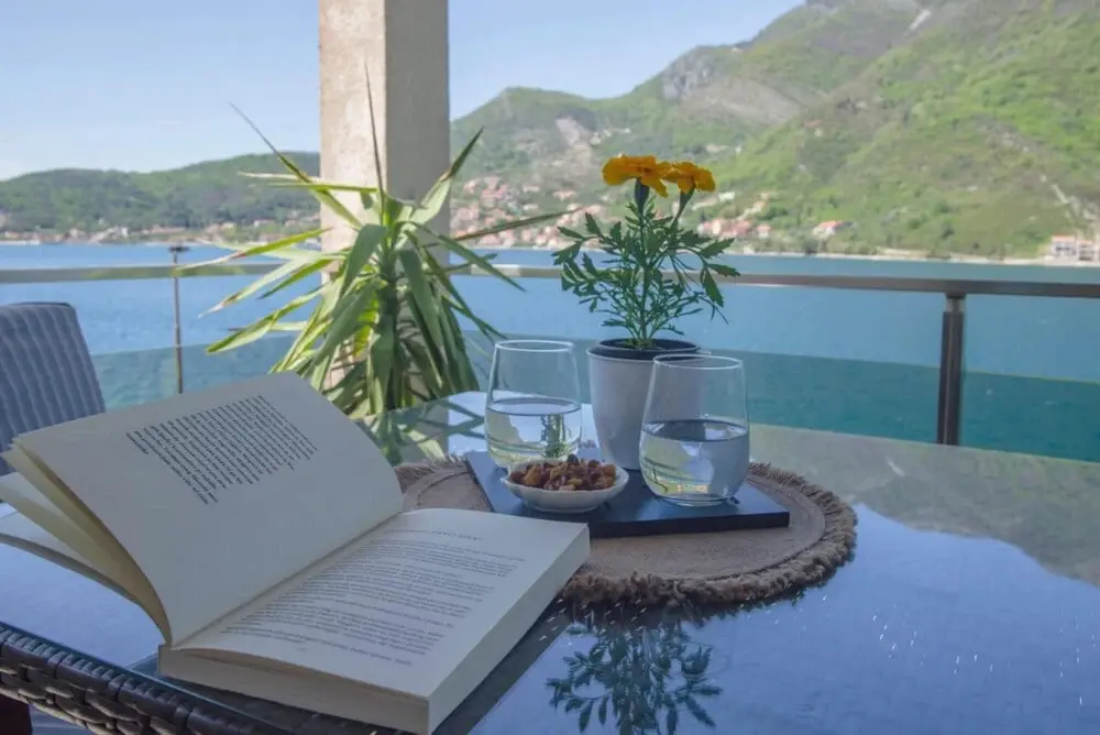 Лепетане: Mesmerizing Studio Flat Near Kotor Bay in Tivat